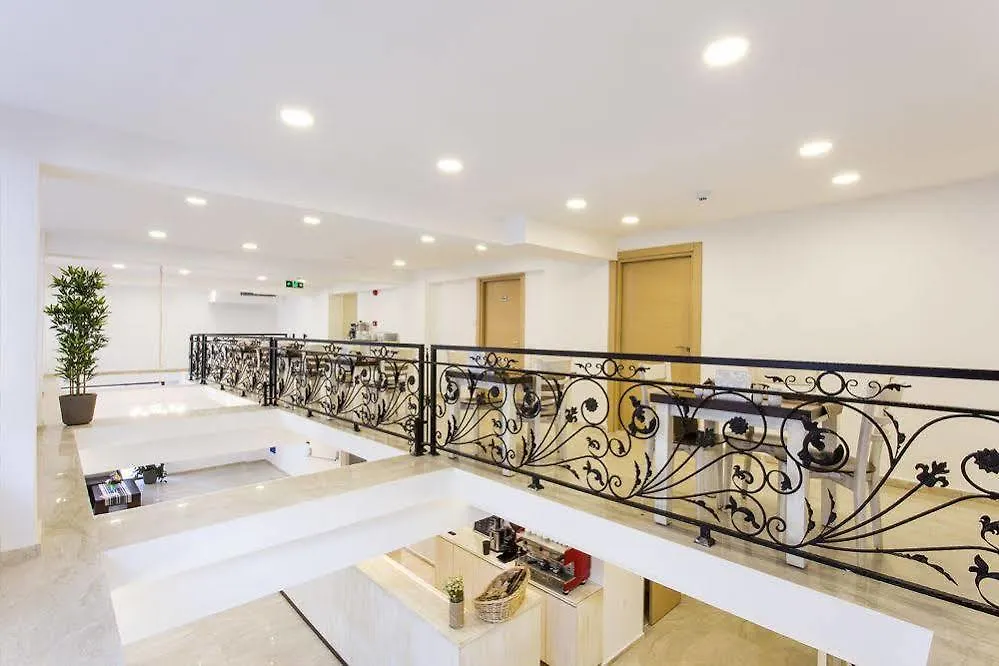 Mb City Hotel Σμύρνη